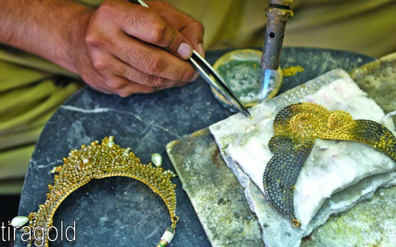 طلاسازی در کارگاه